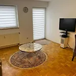 Central Aparment In Popular Neighborhood