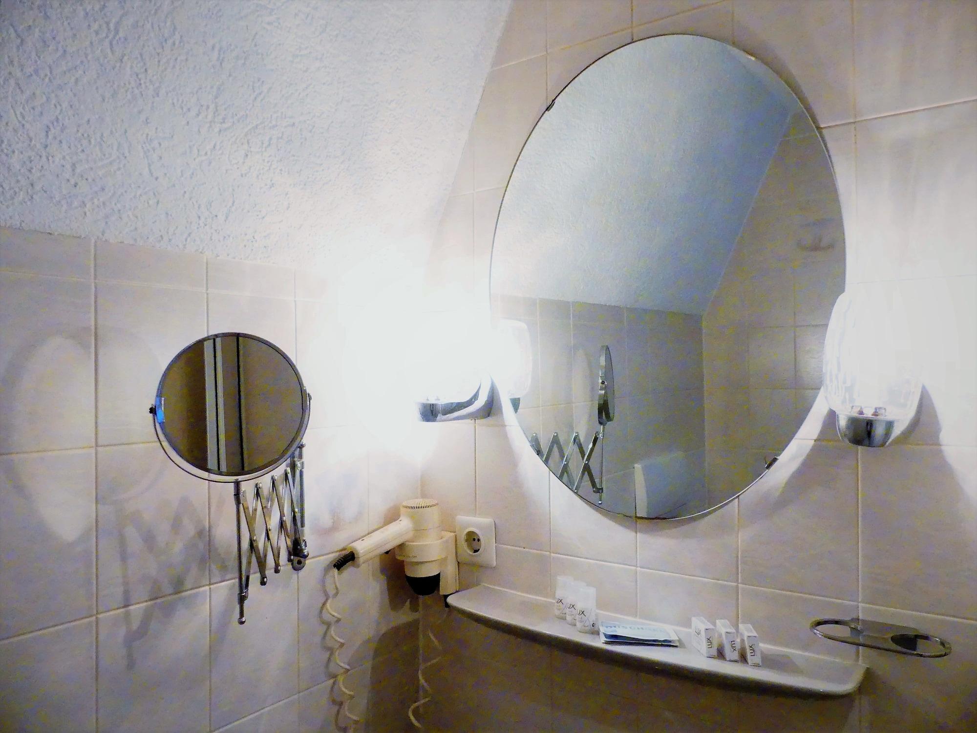 Kunibert Der Fiese Hotel 3*