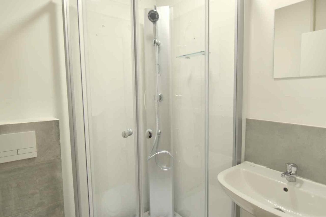 Apartamento Monteurzimmer Mit Pantry-kueche In Colónia