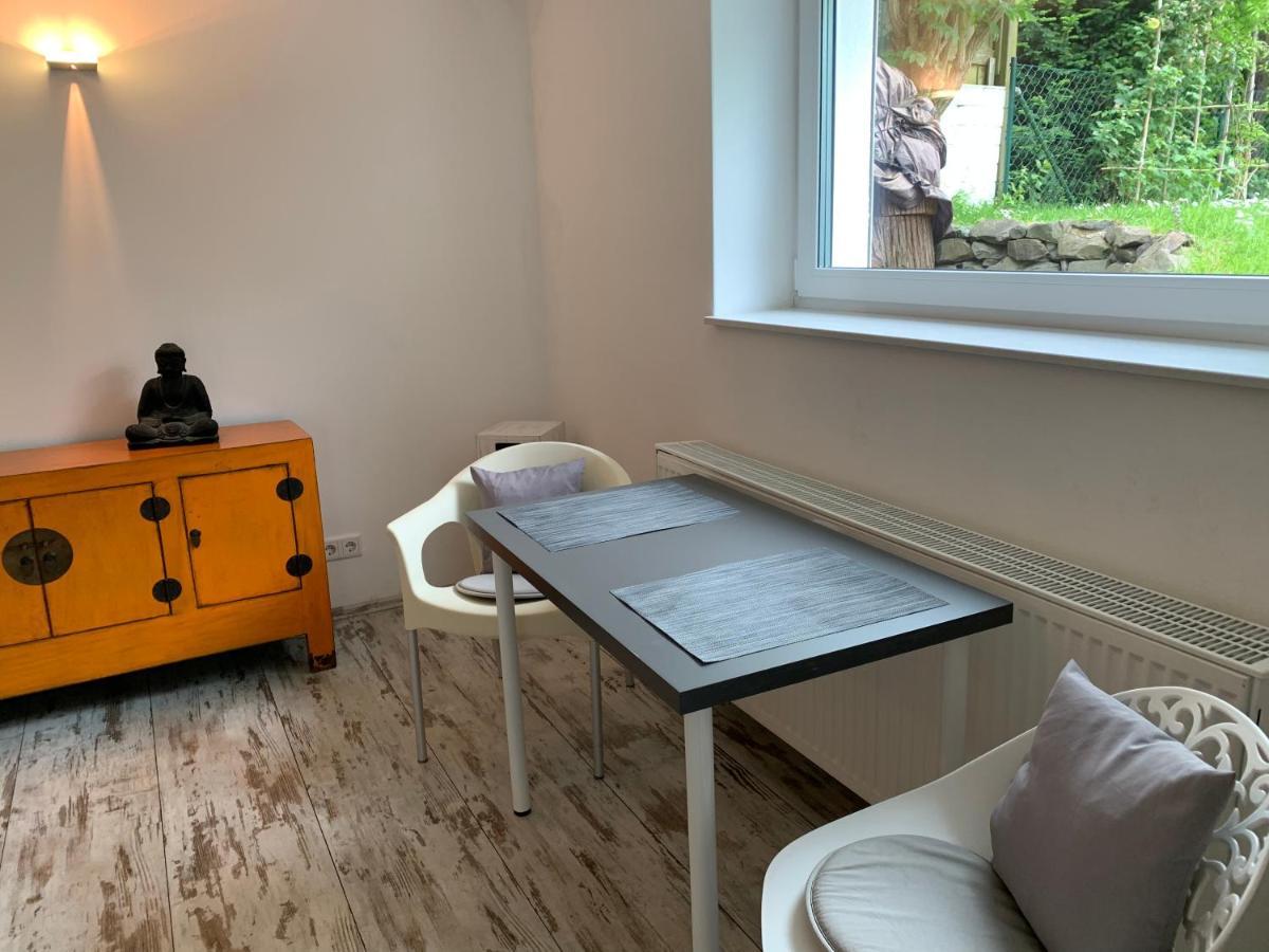 1-zimmer-wohnung In Poll Apartament *