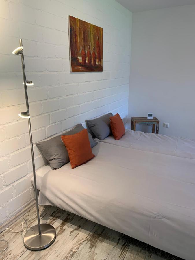 1-zimmer-wohnung In Poll Kolonia