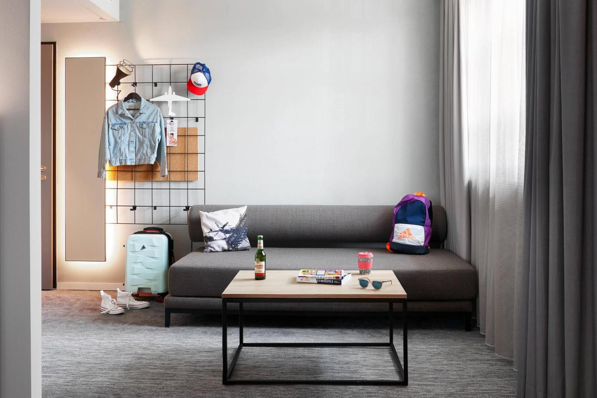 Moxy Bonn Airport Cologne