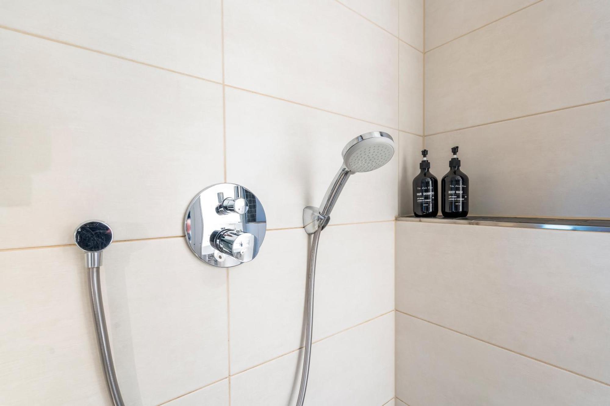 Urban Retreat - Whirpool - Lage Apartamento