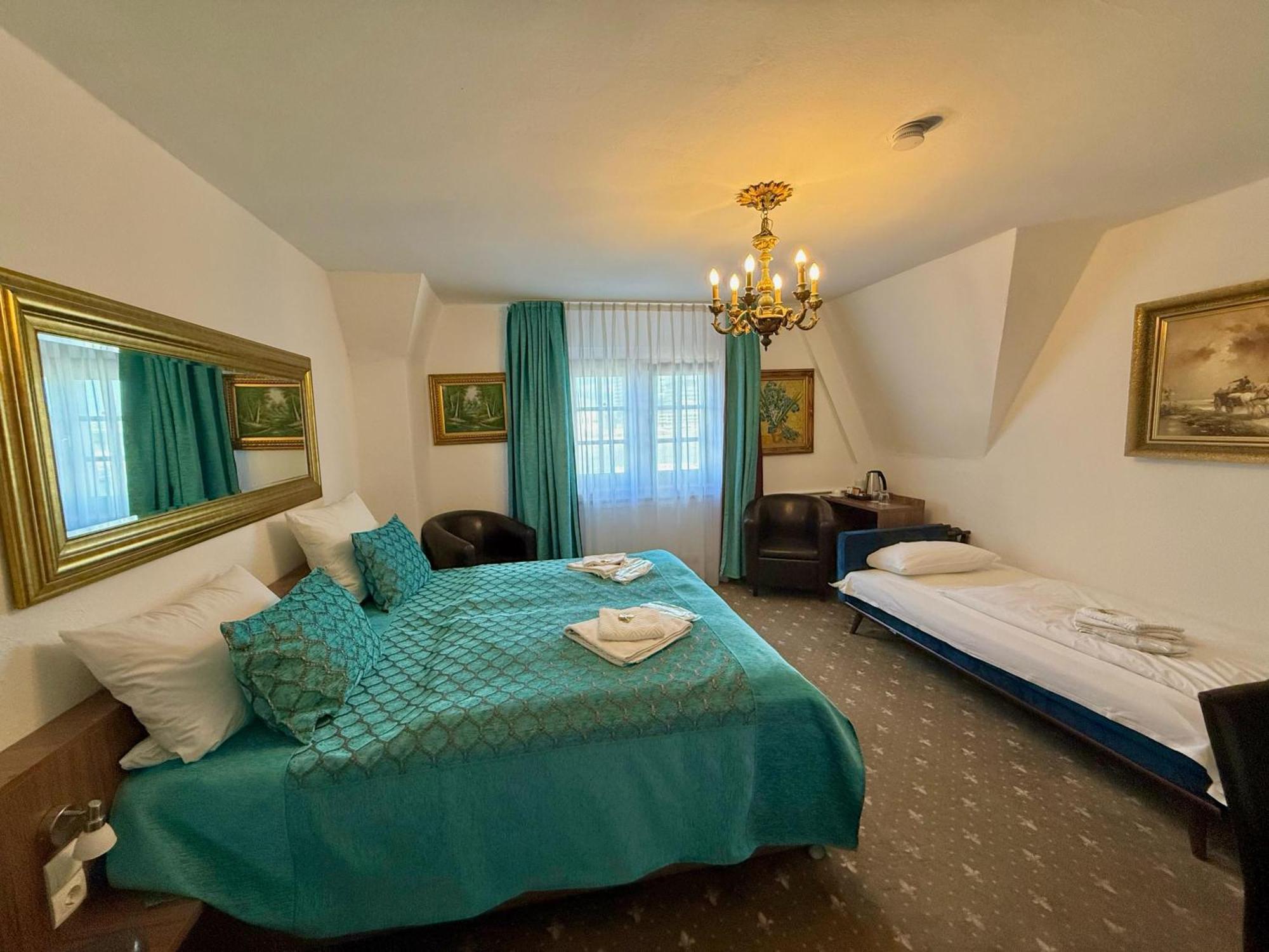 Hotel Und Restaurant Loewenbraeu Colonia