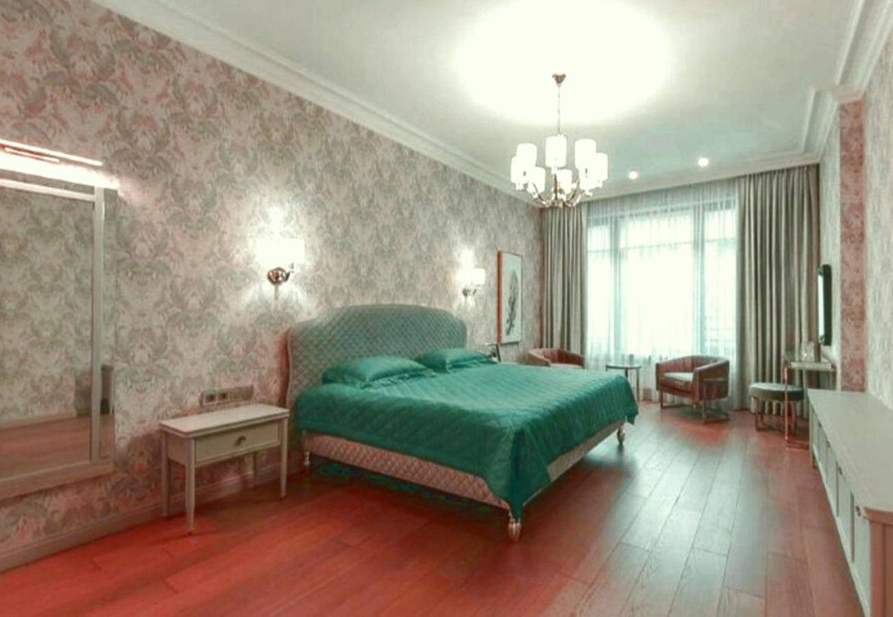 Spacious For 10 Guests In Cologne