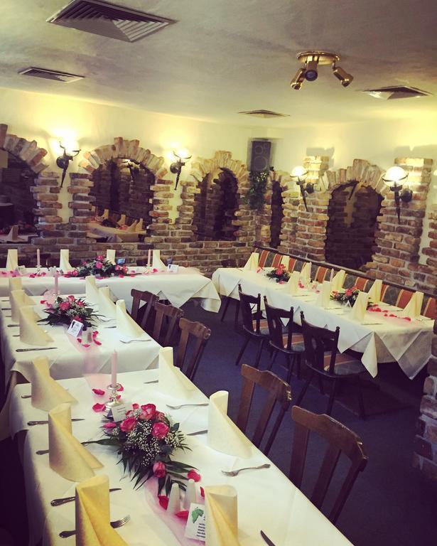 Restaurant Zagreb Hotel 2*