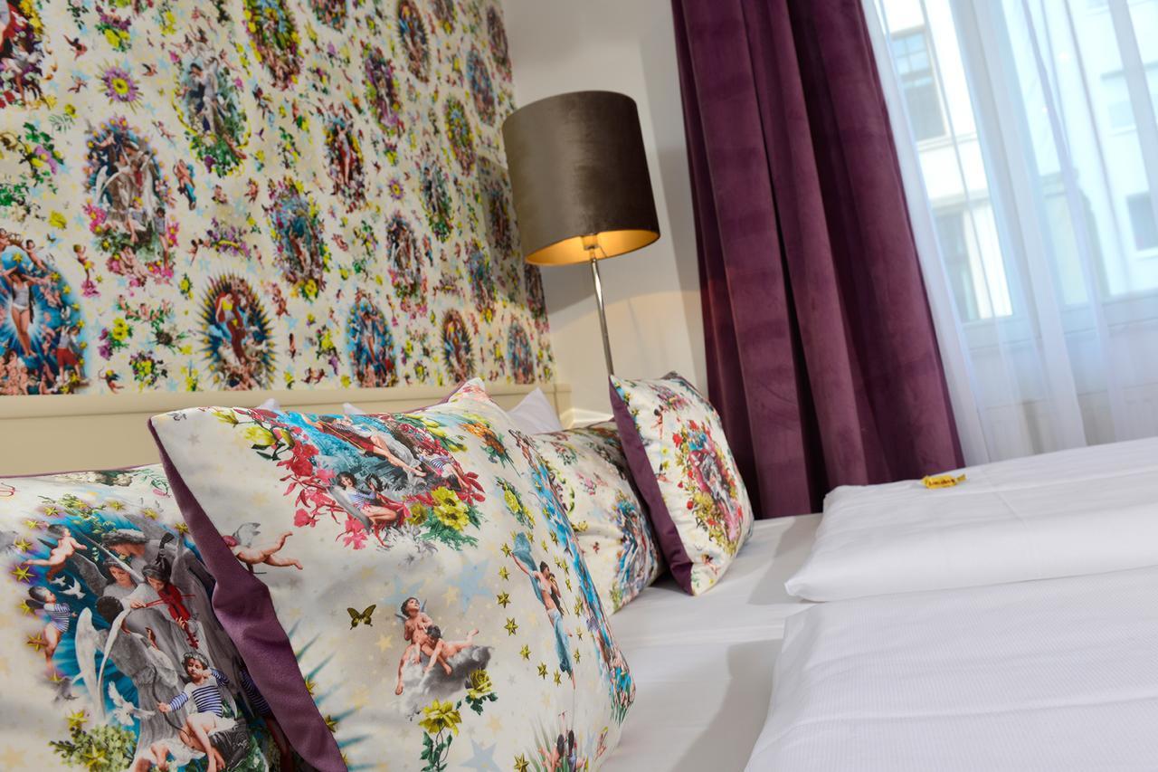 Hotel Domstern 3*