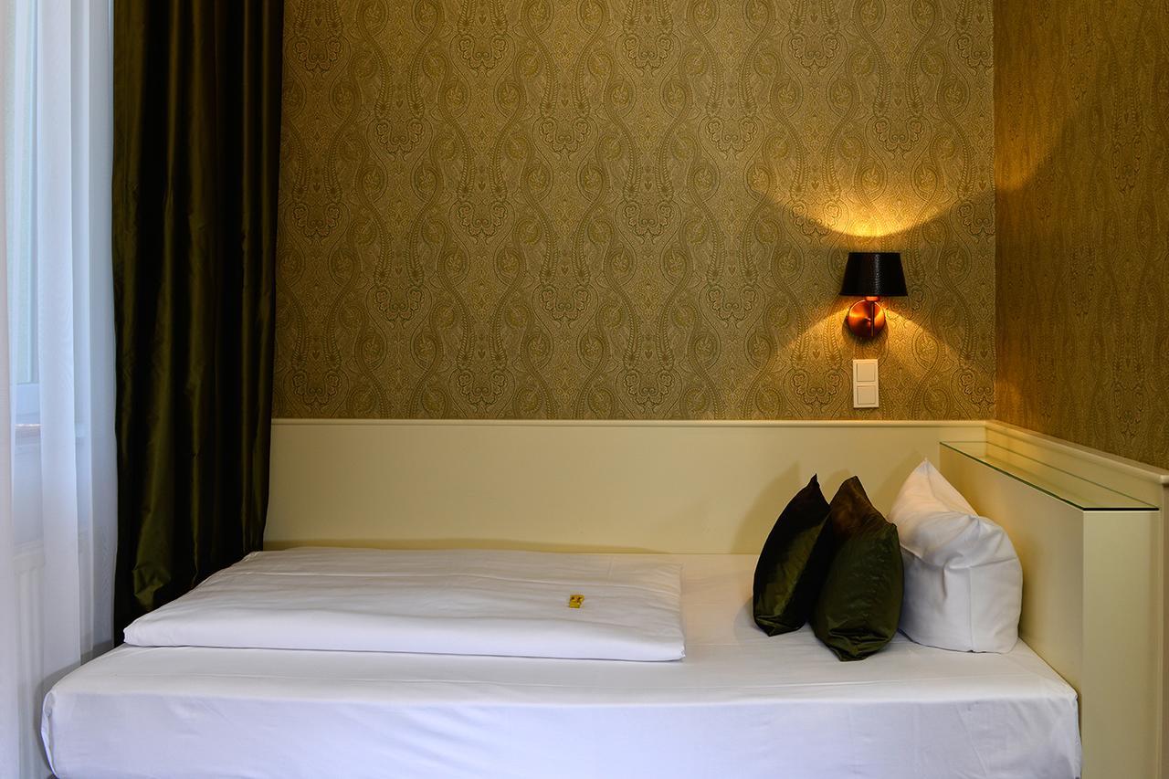 Domstern Hotel