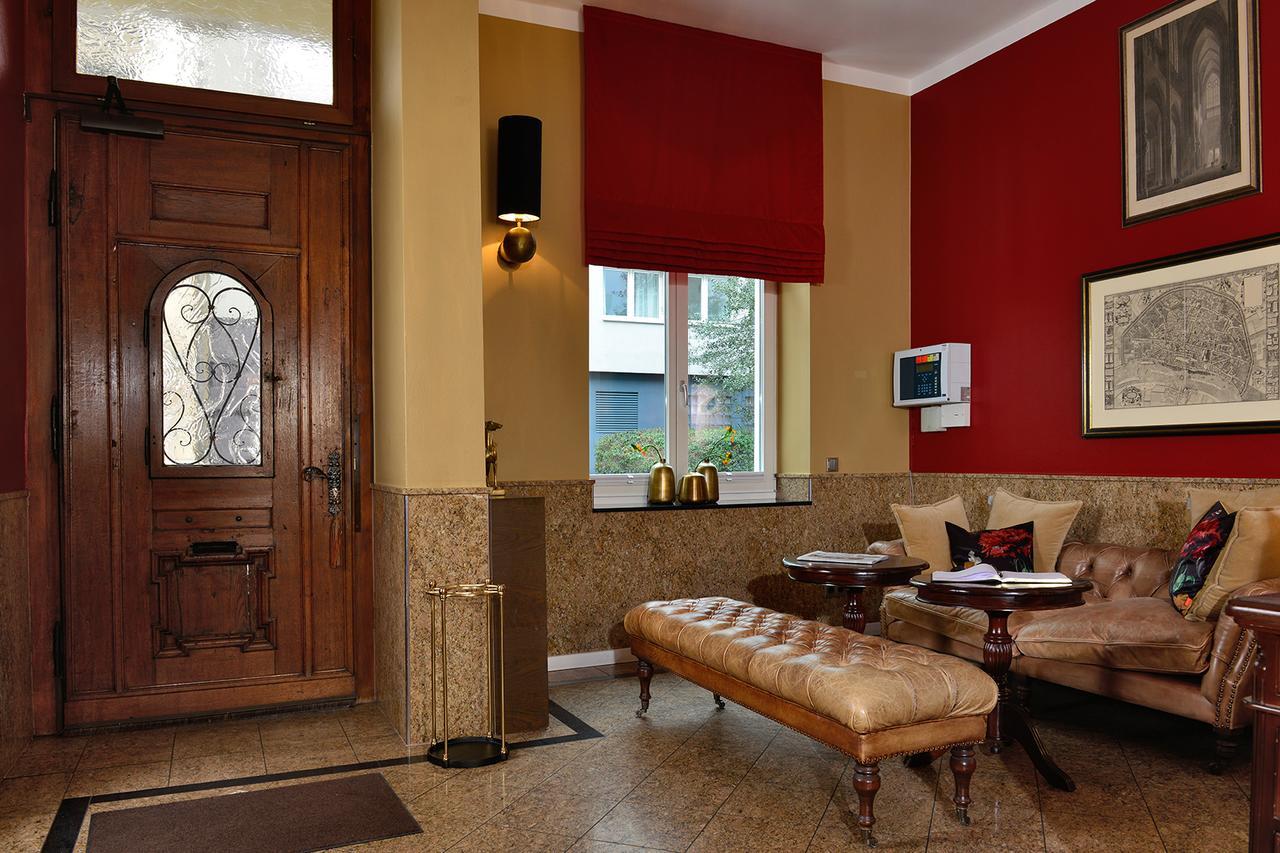 Hotel Domstern 3*