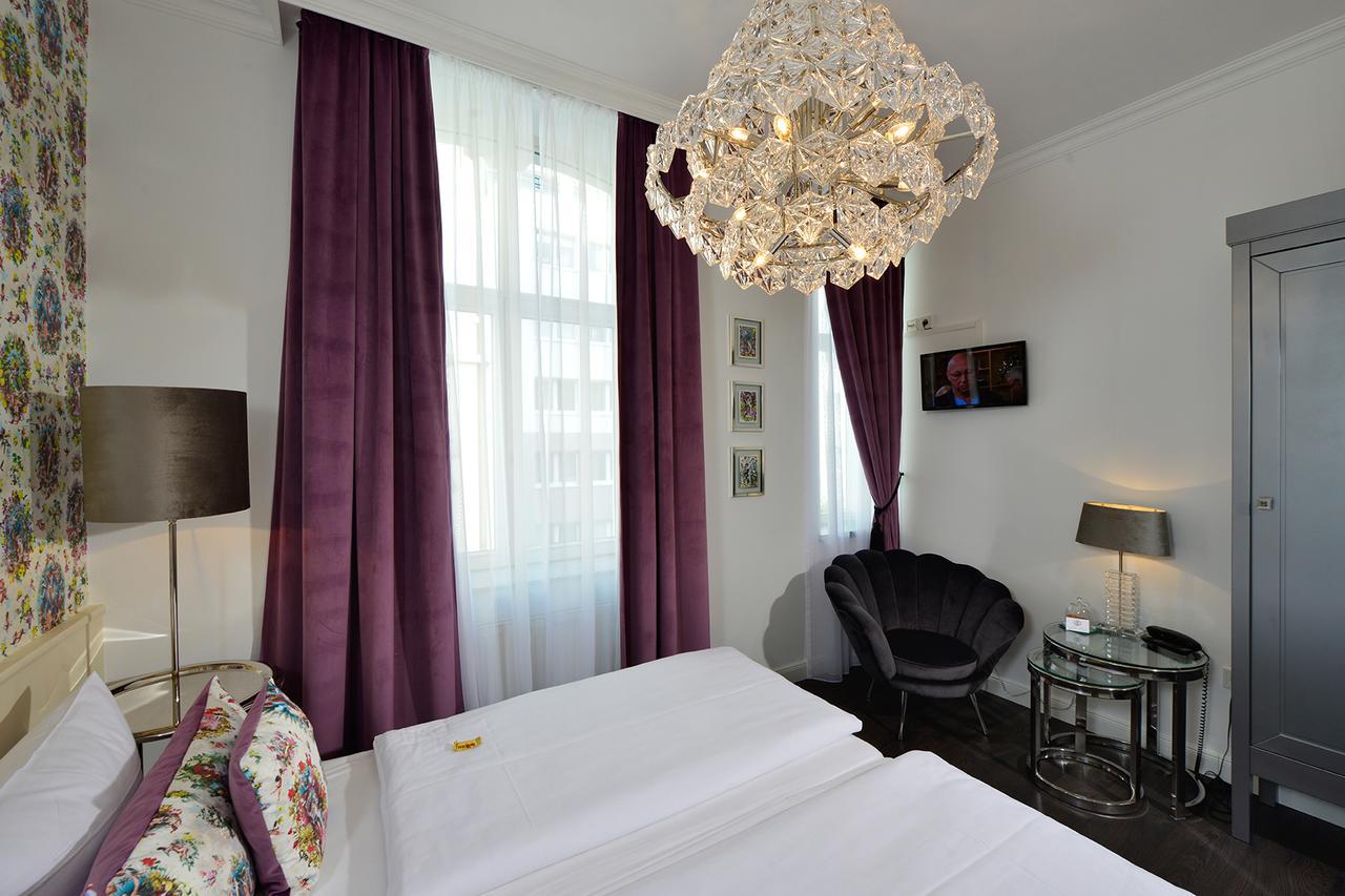 Domstern Hotel 3*