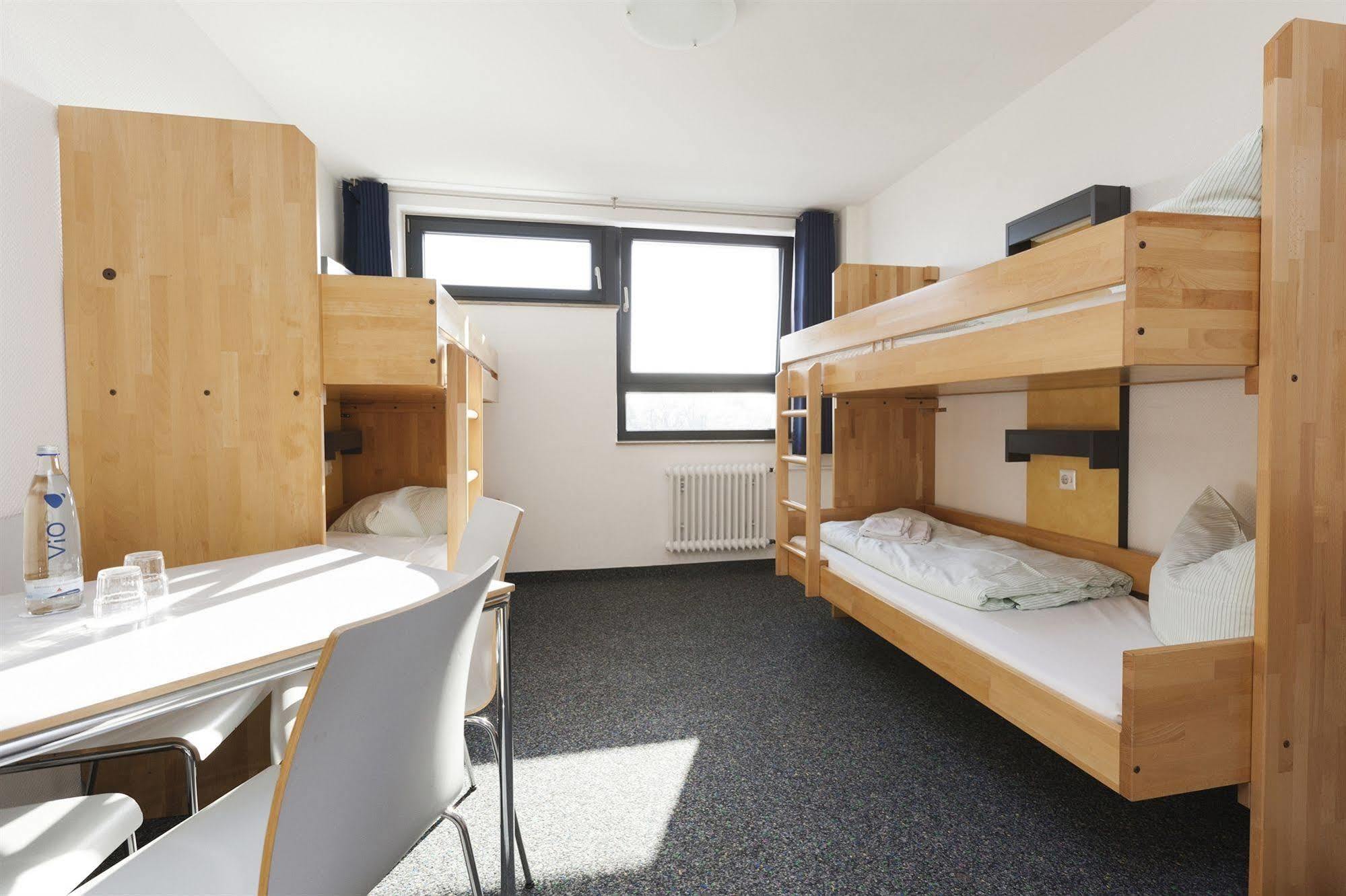 Hostel City-hostel Koeln-riehl *