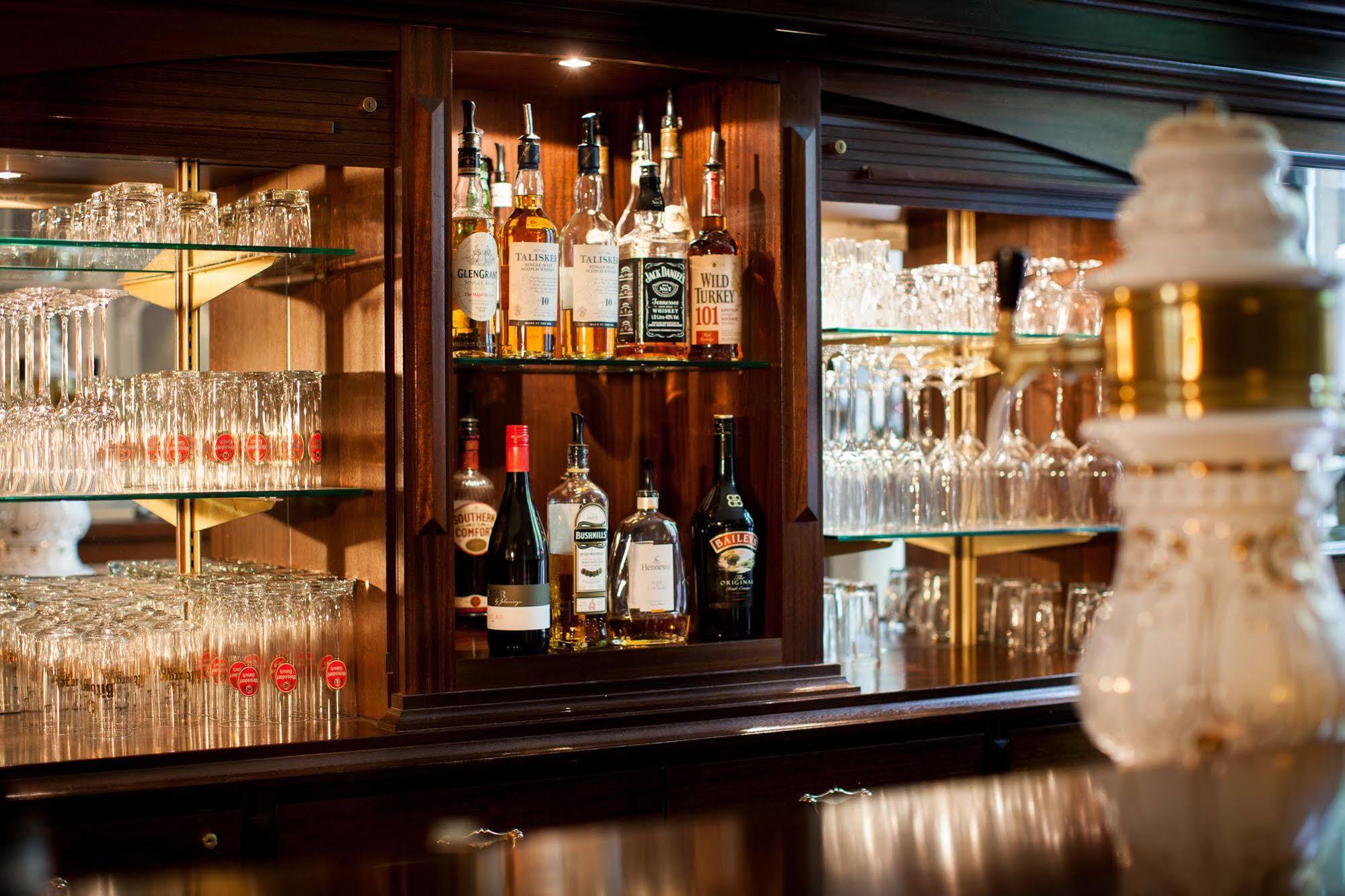 The Ascot Colónia