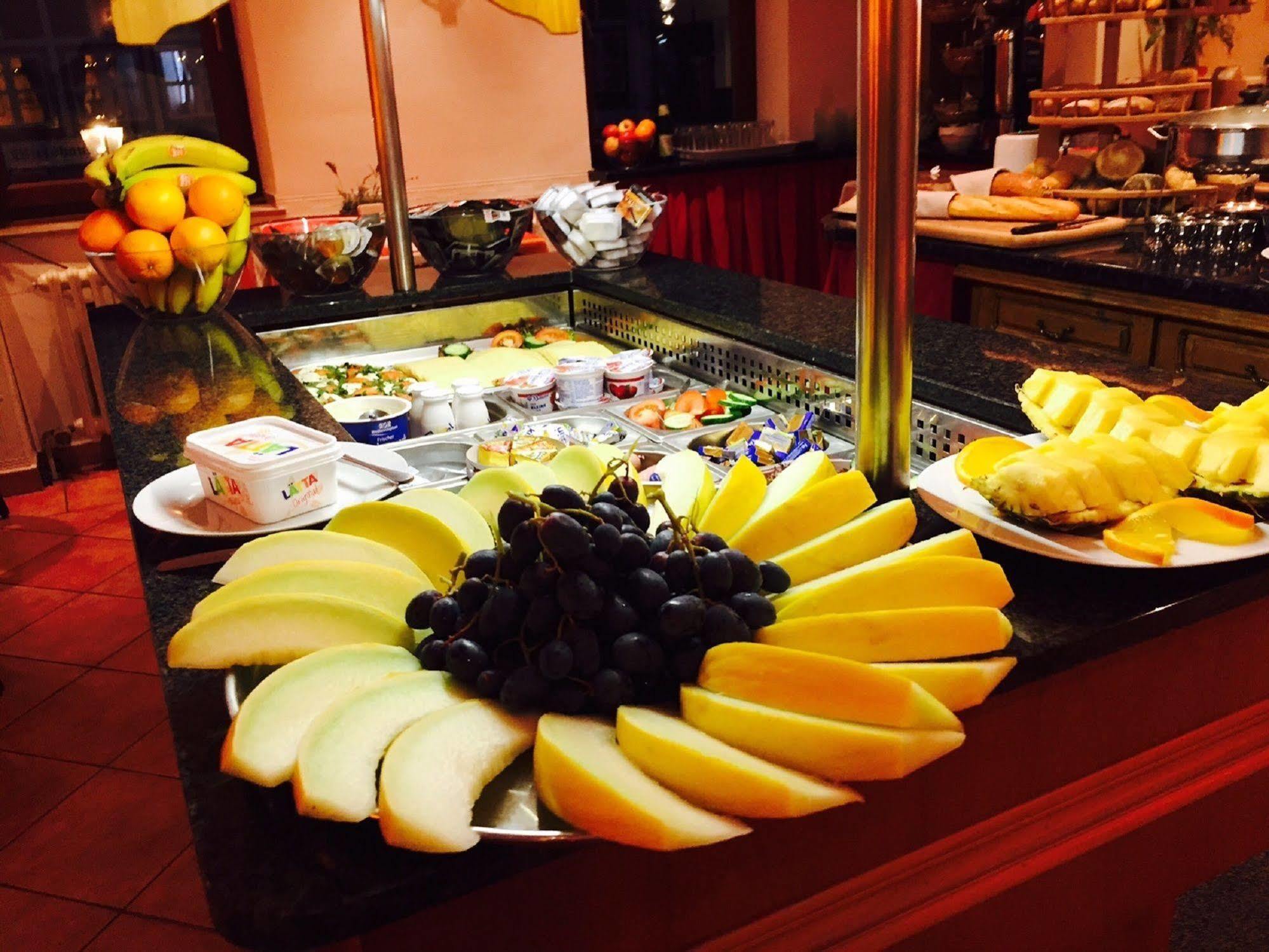 Hotel Kunibert Der Fiese Kolonia