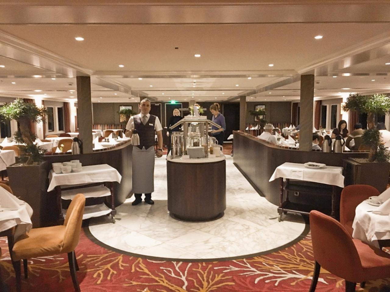 Select Ms Charles Dickens - 5* Colonia