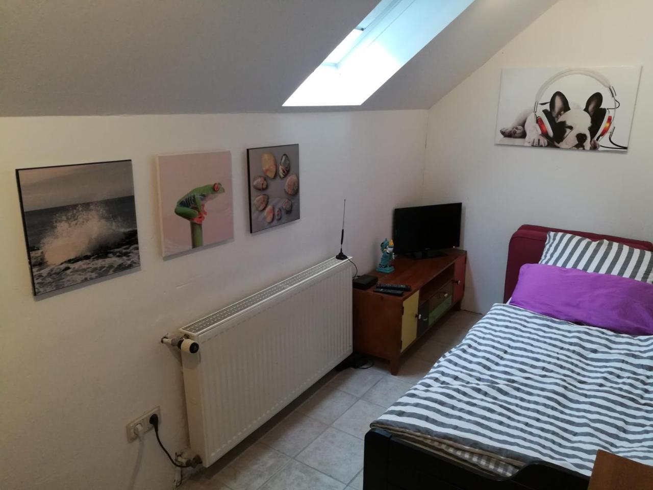 Haus Am Rhein Holiday home Cologne