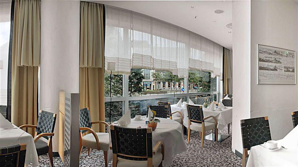 Pullman Hotel 4*