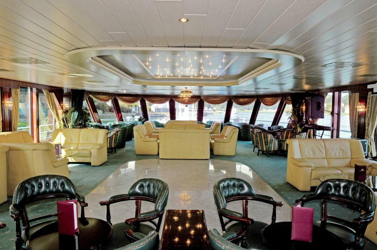 Fairtours Hotelschiff Dutch Melody**** Botel *