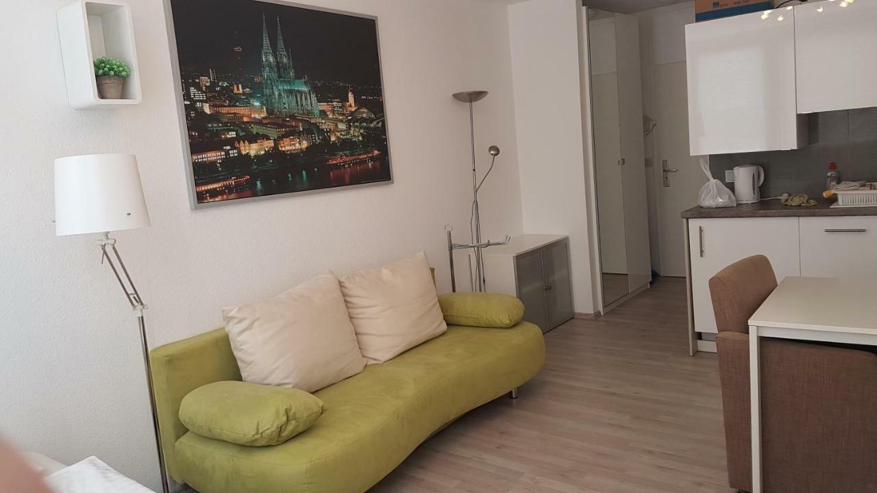 Apartment Sonniges Modernes Höhenberg