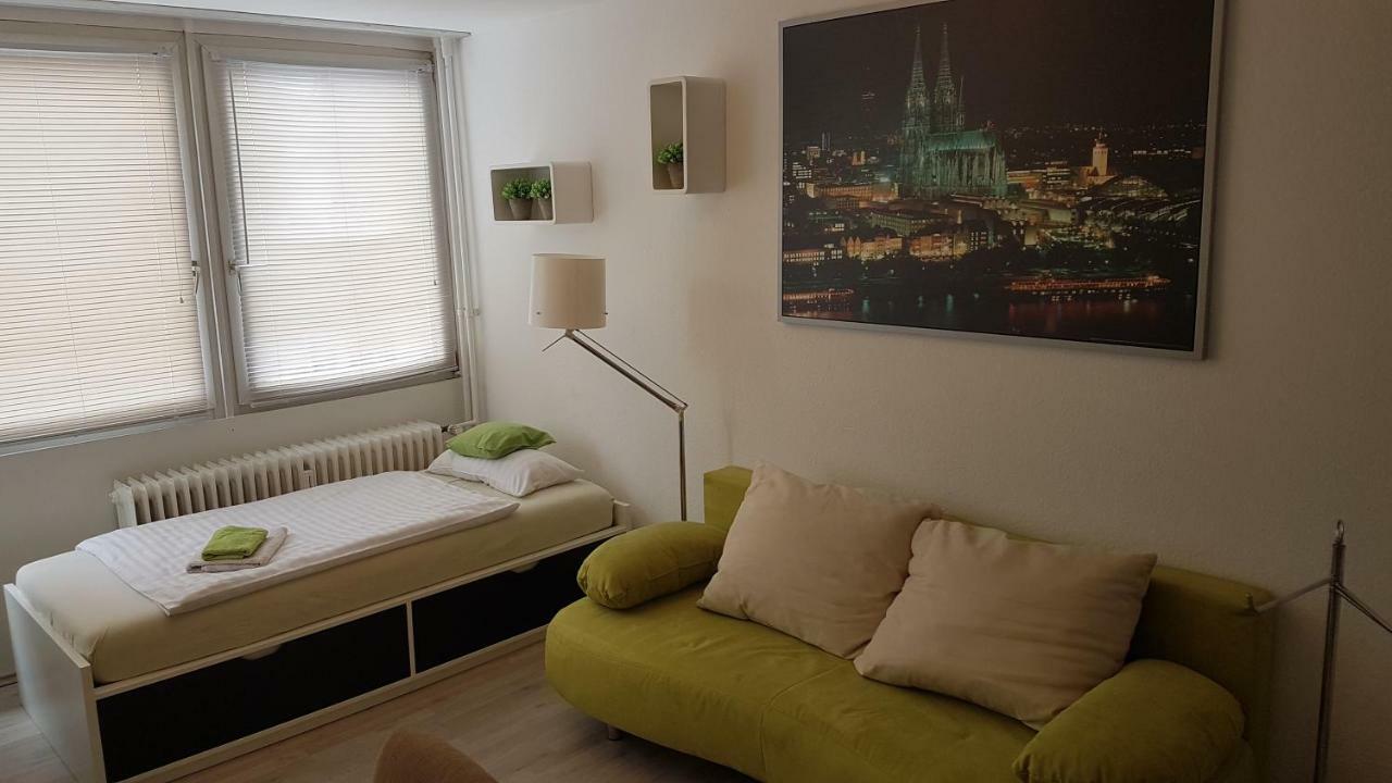 Sonniges Modernes Höhenberg Apartment Köln
