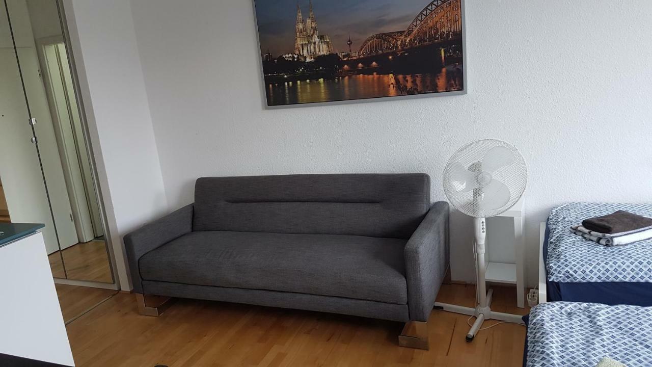 Sonniges Modernes Höhenberg Apartment Köln