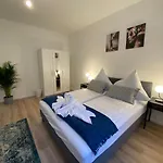 Moderne Apartment In Cologne Center