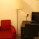 Lovely Studio Cologne West - Neues Momomotel