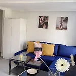 tiny modern apartment central cologne