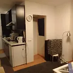 27 Qm Komfort Apartment