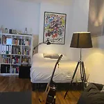 Central And Cozy 33Q Apartment