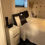 Souterrain Appartement Koeln Heimersdorf