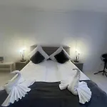 Central 3 Bedroom Apartment, Cologne Friesenstr