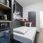 Smarty Airport Cologne Hotel - Kontaktloser Self Check-In