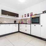 Apartment Koeln Rath