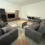 Luxury Deluxe Apartment With 3 Rooms Xl-Orchid