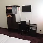 Aaa Budget Hotel