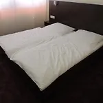 Aaa Budget Hotel