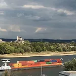 Rheinblick Sommershof