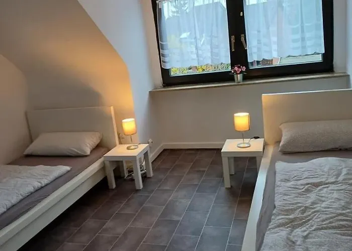 Dachgeschosswohnung In Poll