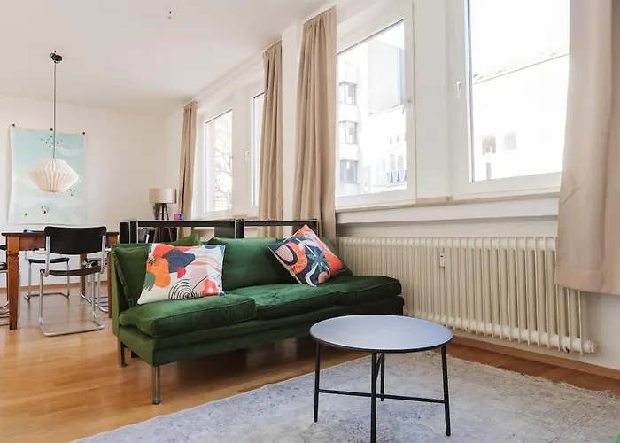 Beautiful Modern Apartment & Central