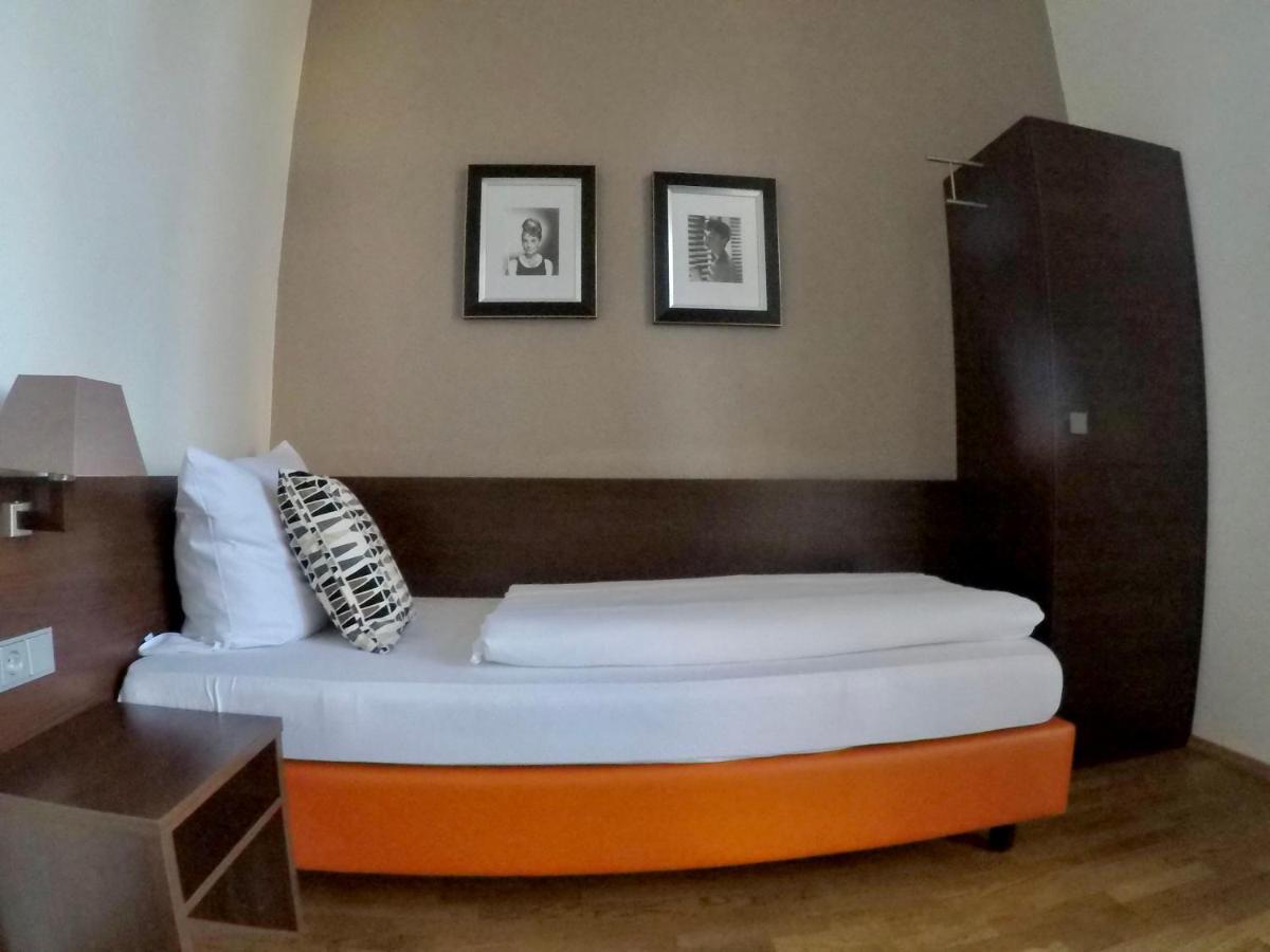 Steeps Ihr Brauhaus Und Hotel Kolonia