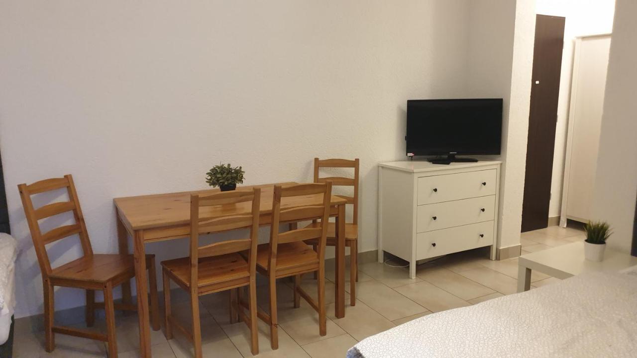 Workers-sleep-station Apartment *