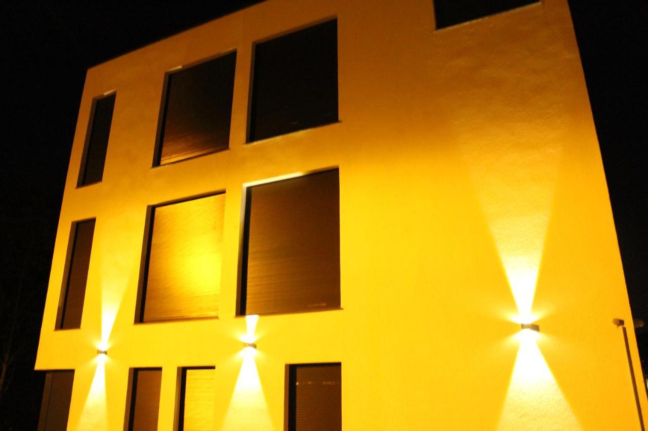 Hotel Lovely Studio West - Neues Momomotel *