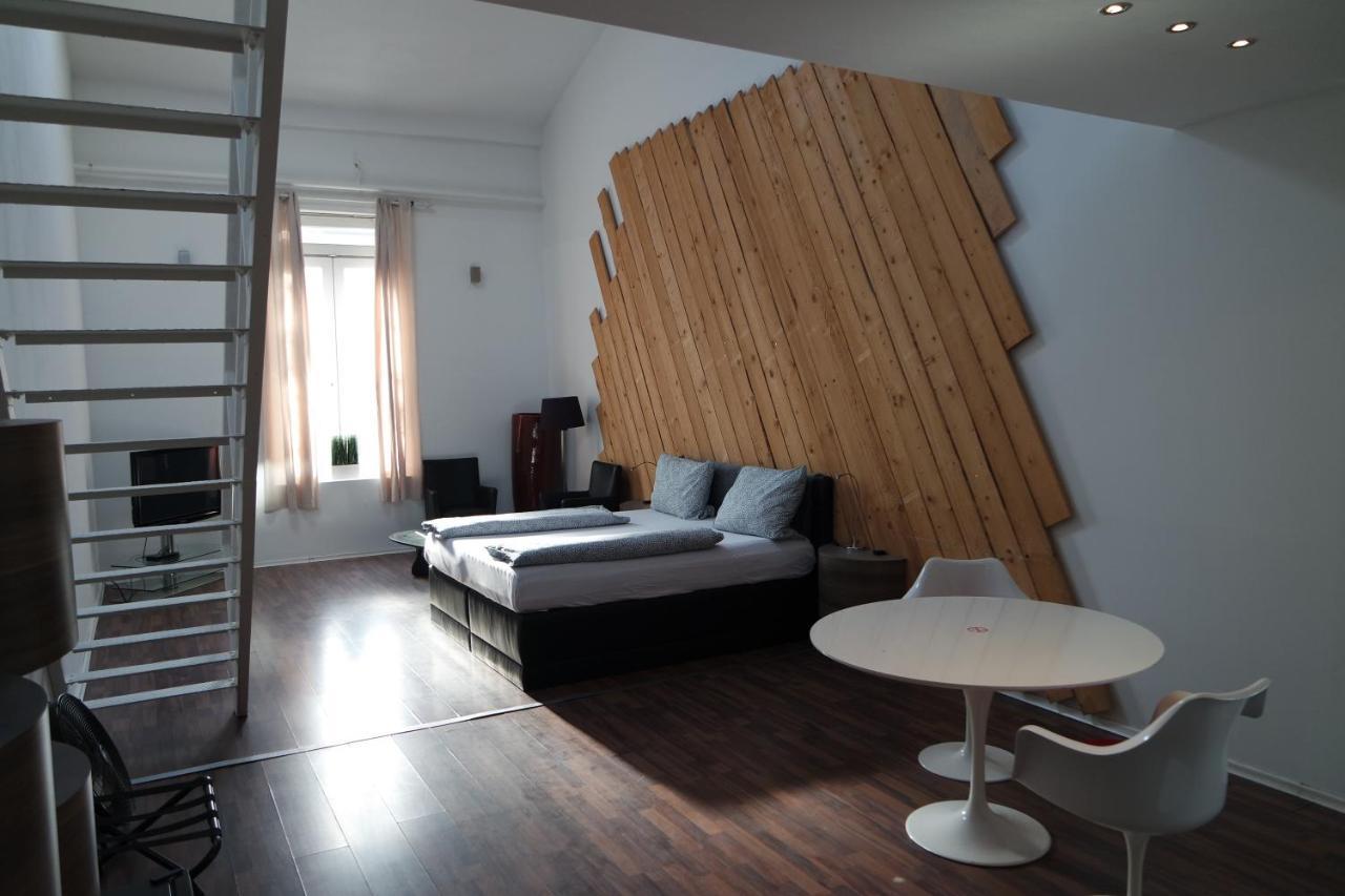 Atelier Lofts *