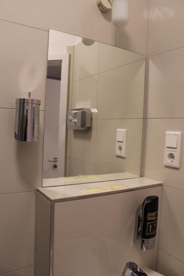 Lovely Studio West - Neues Momomotel Hotel