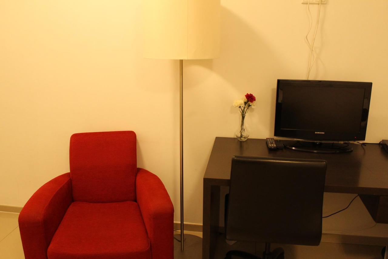 Hotel Lovely Studio West - Neues Momomotel Keulen