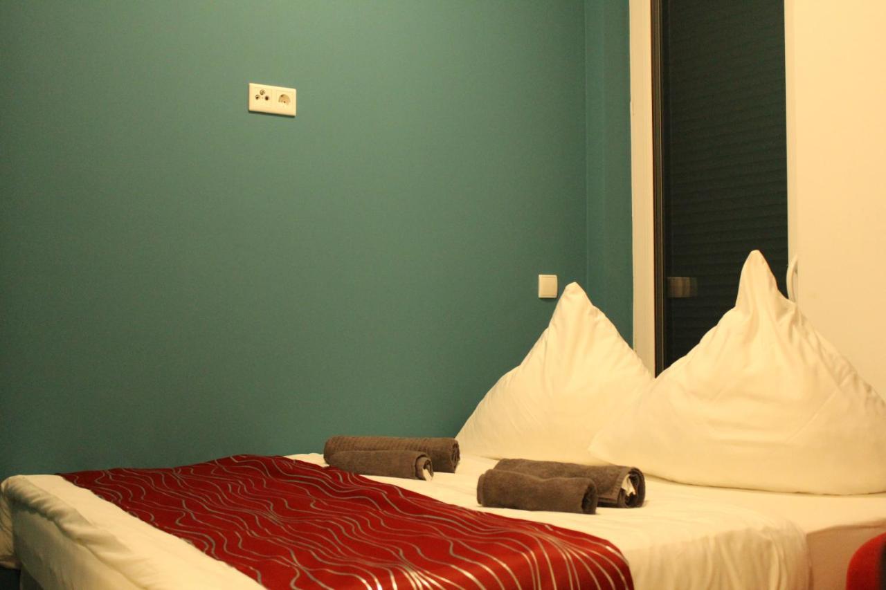 Hotel Lovely Studio West - Neues Momomotel *