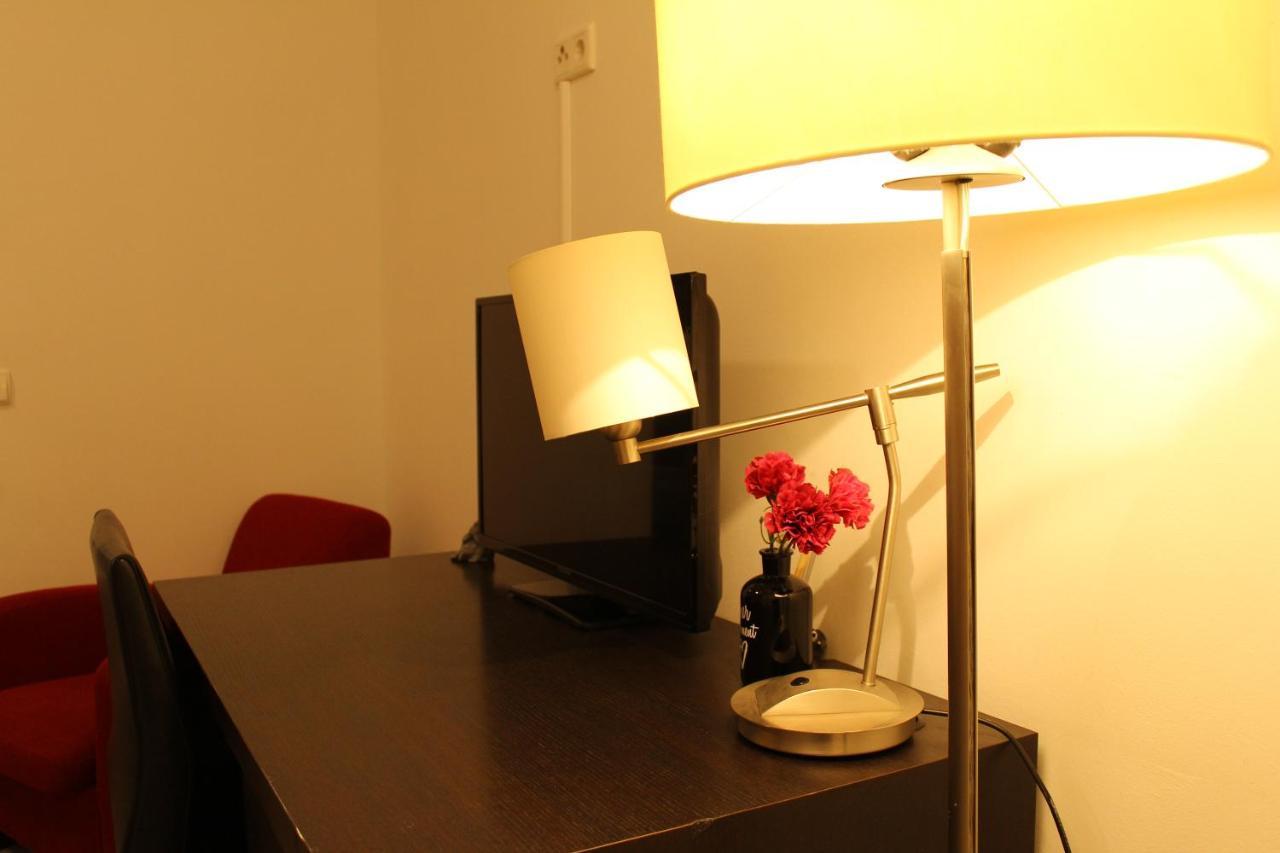 Lovely Studio West - Neues Momomotel *