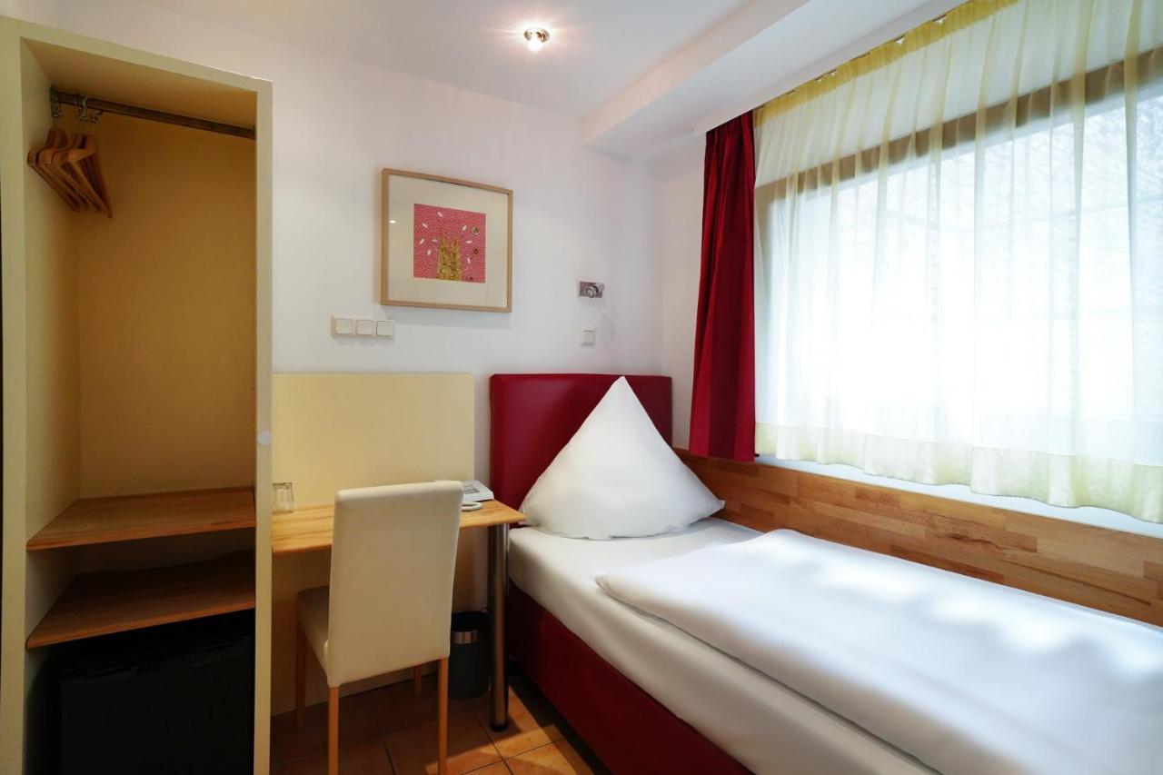 Hotel Im Kupferkessel 2*