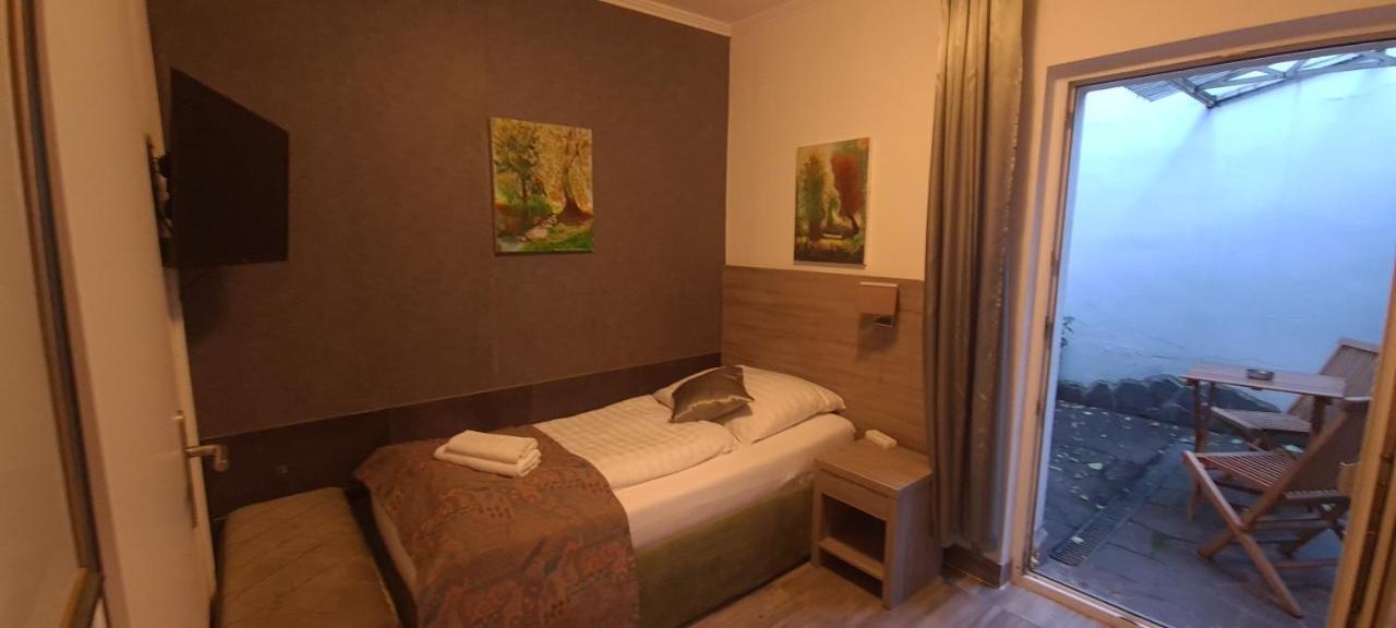 Hotel Hotel Cara Vita Cologne 3*