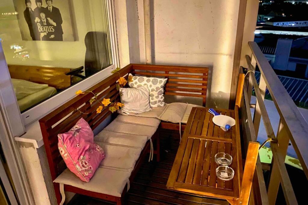 2 Zimmer Apartment Mit Blick Auf Den Koelner Dom Apartment Cologne